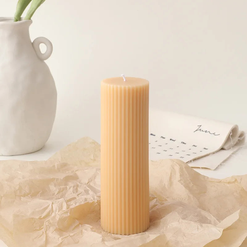 Pillar Glow – Handgemachte Boho Stabkerzen aus Sojawachs
