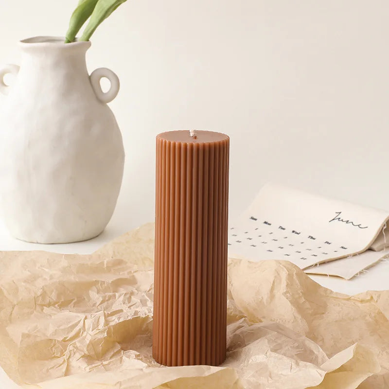 Pillar Glow – Handgemachte Boho Stabkerzen aus Sojawachs