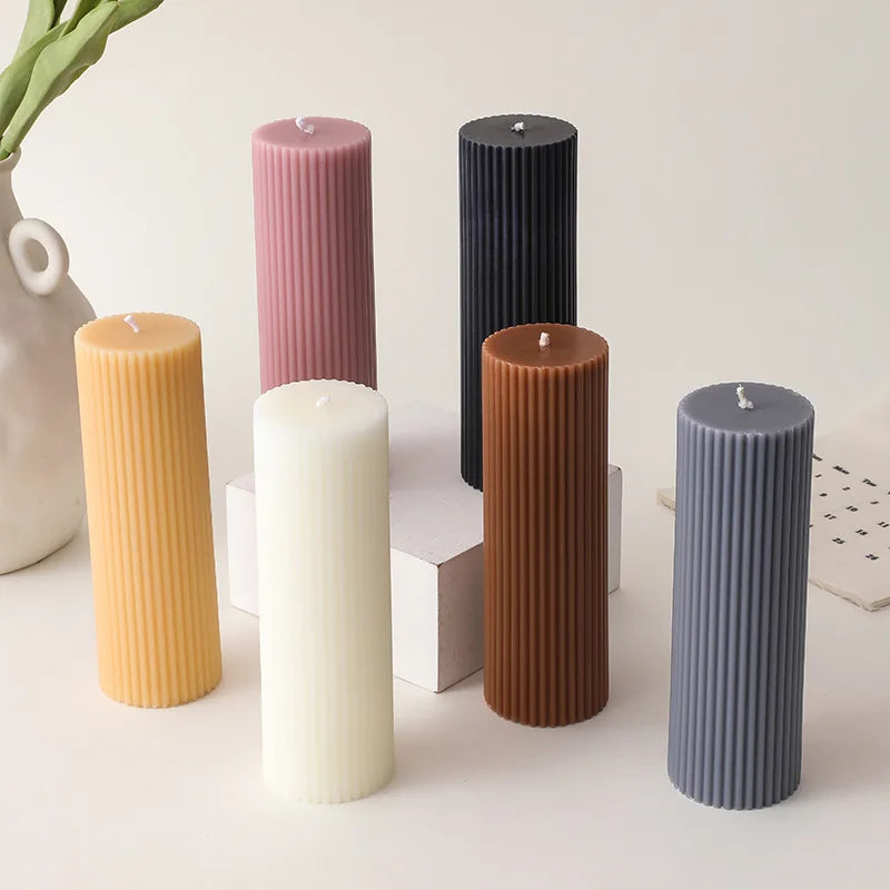 Pillar Glow – Handgemachte Boho Stabkerzen aus Sojawachs