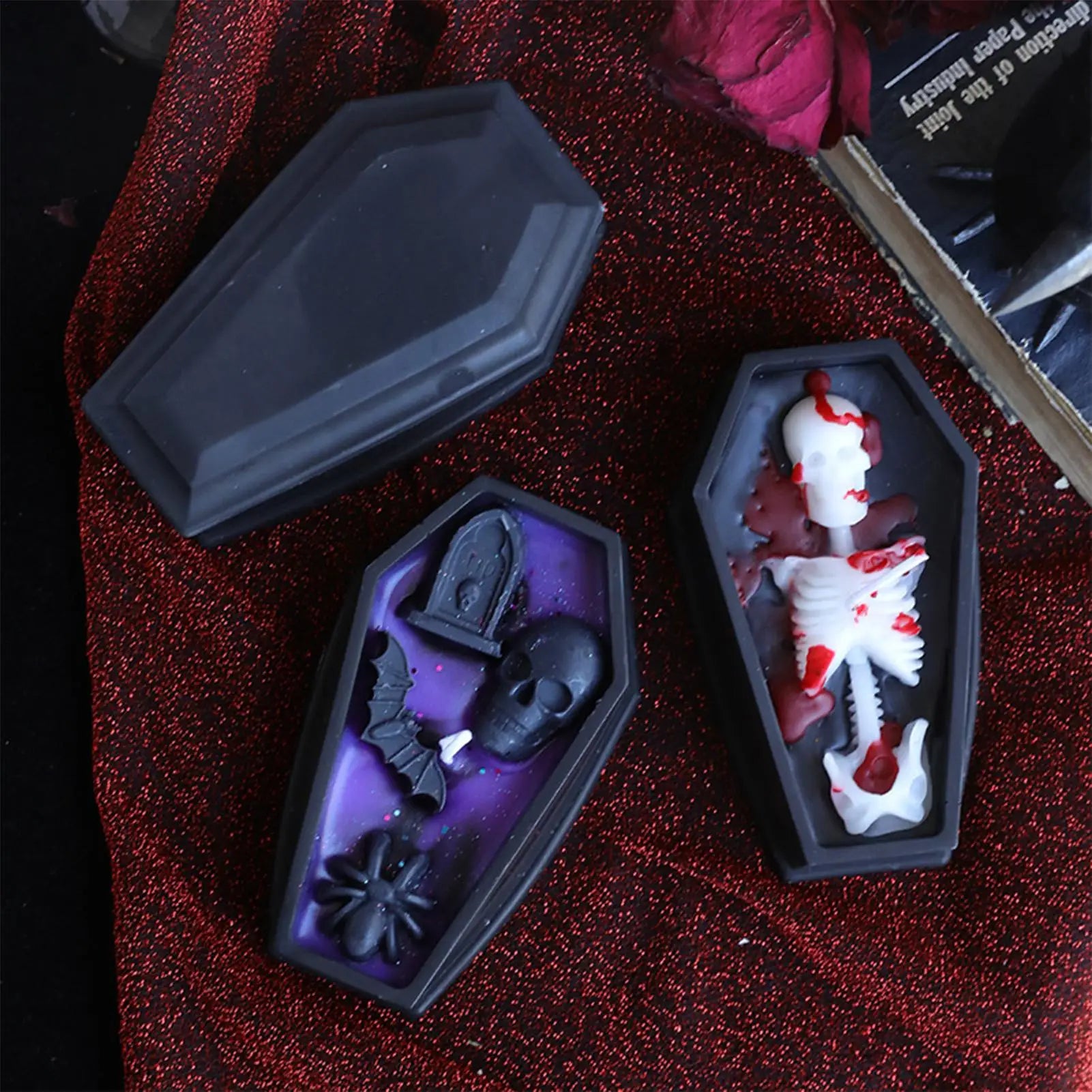 Coffin Glow – Handgemachte Halloween Sargkerzen aus Sojawachs