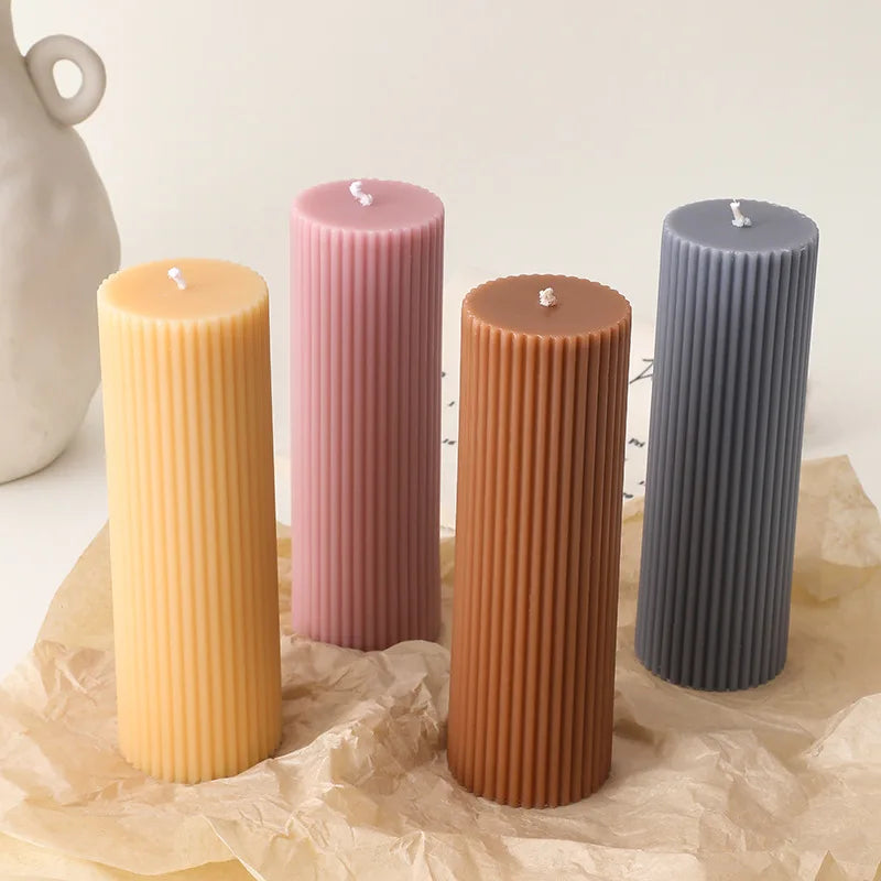 Pillar Glow – Handgemachte Boho Stabkerzen aus Sojawachs